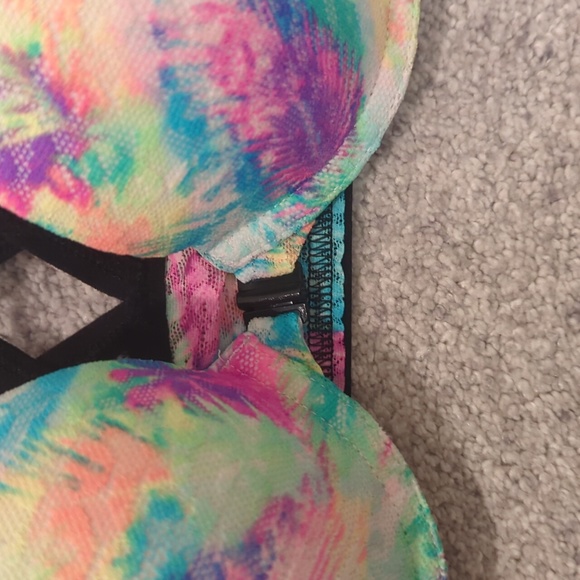 PINK Victoria's secret rainbow front closure bra - Picture 2 of 10